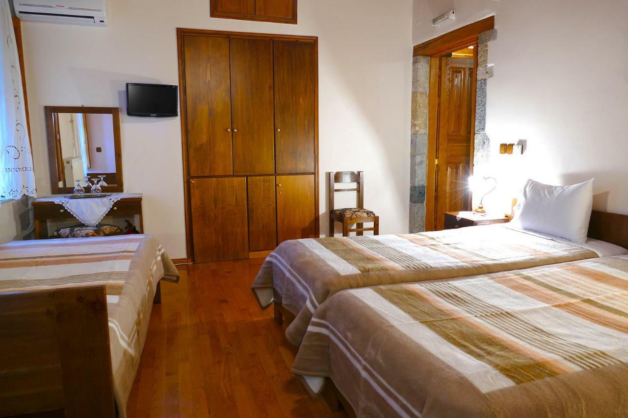 Antoniou Guesthouse Kastanitsa Extérieur photo
