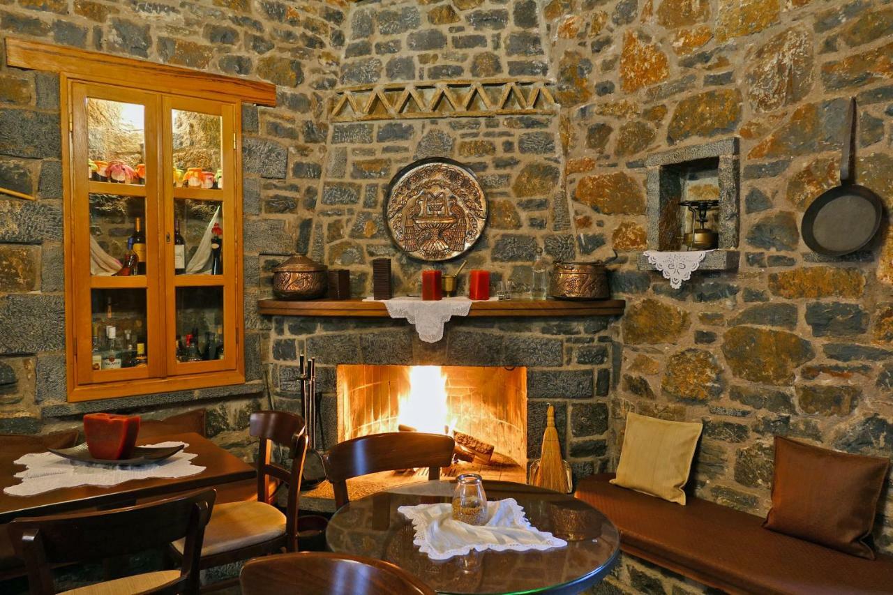 Antoniou Guesthouse Kastanitsa Extérieur photo